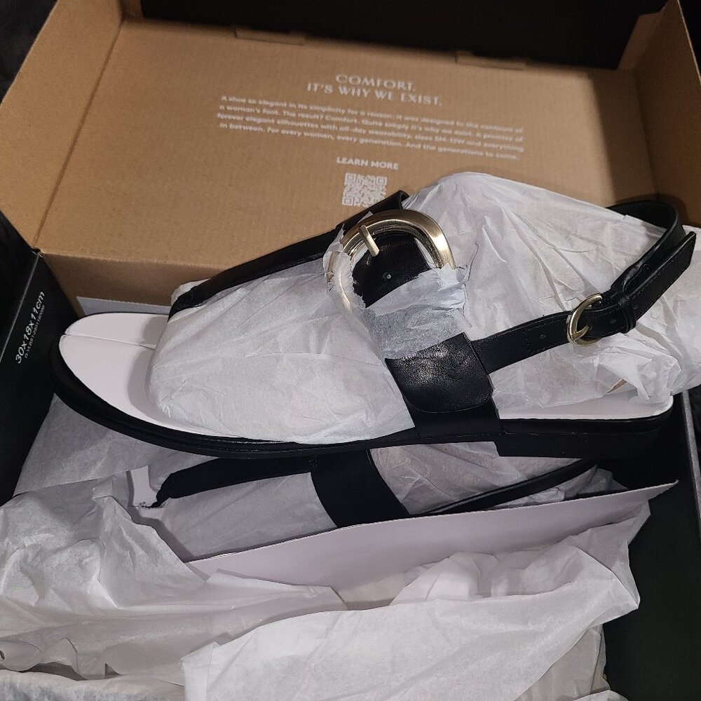 Black Naturalizer Taylor Sandals